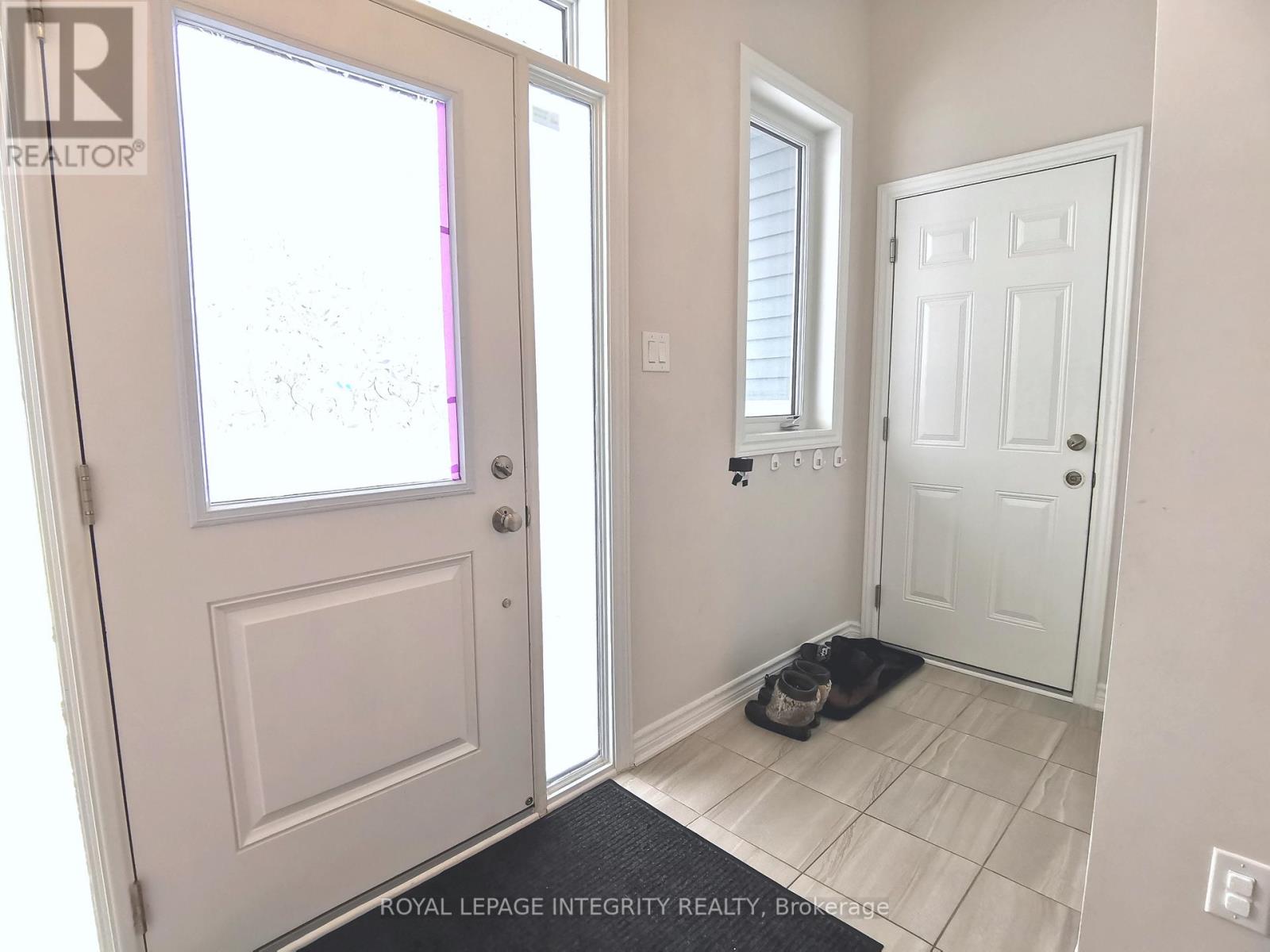 52 Focality Crescent, Ottawa, Ontario  K2J 6W8 - Photo 3 - X12691322