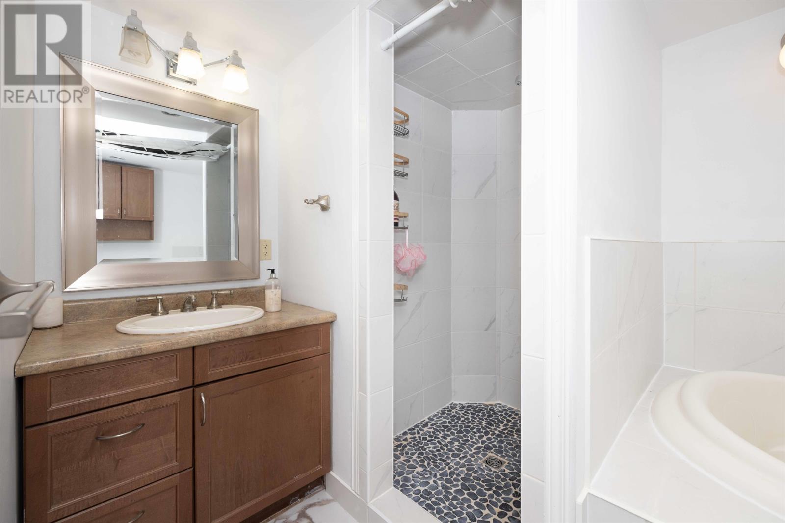 587 Faircrest St, Thunder Bay, Ontario  P7B 2C1 - Photo 22 - TB2600021