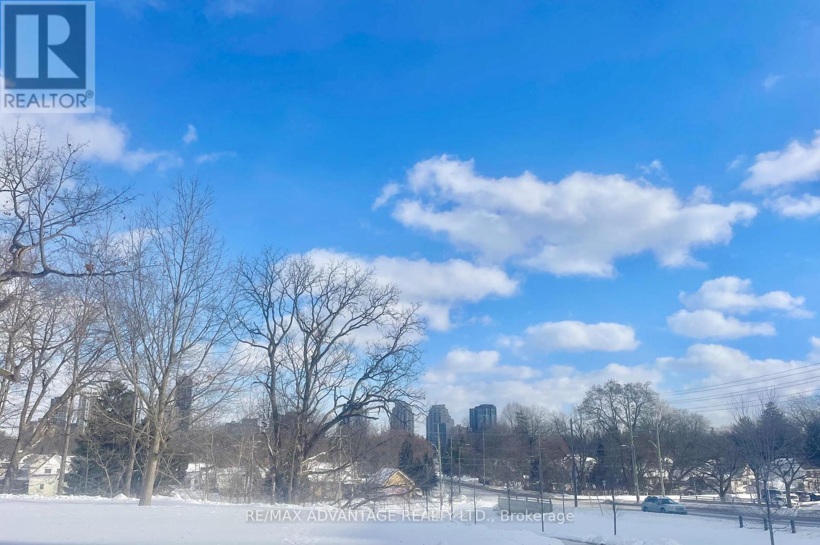 Photo 46 of 50 for 206-208 Barry Place