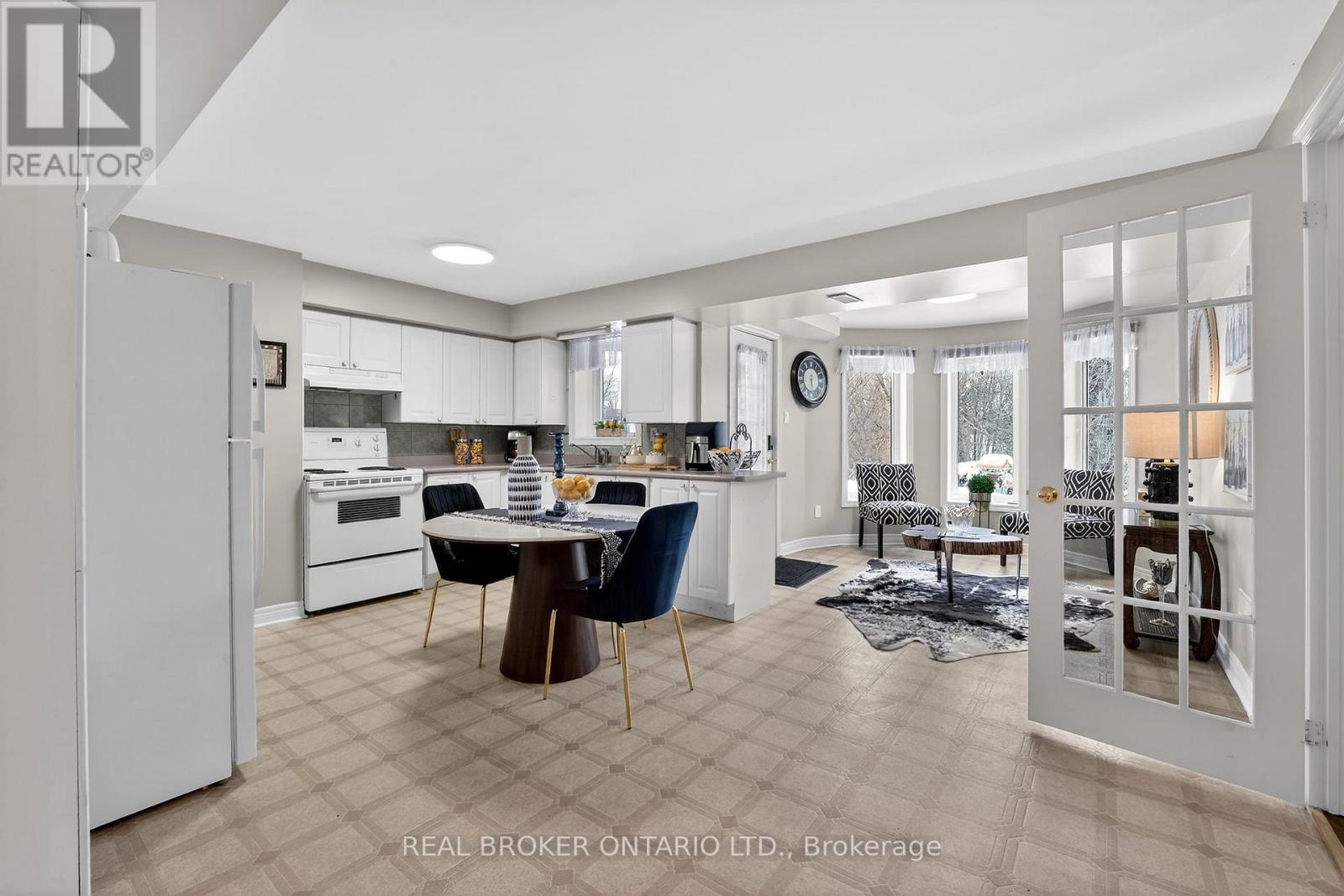 39 Pinebrook Circle, Caledon, Ontario  L7C 1C4 - Photo 27 - W12690984