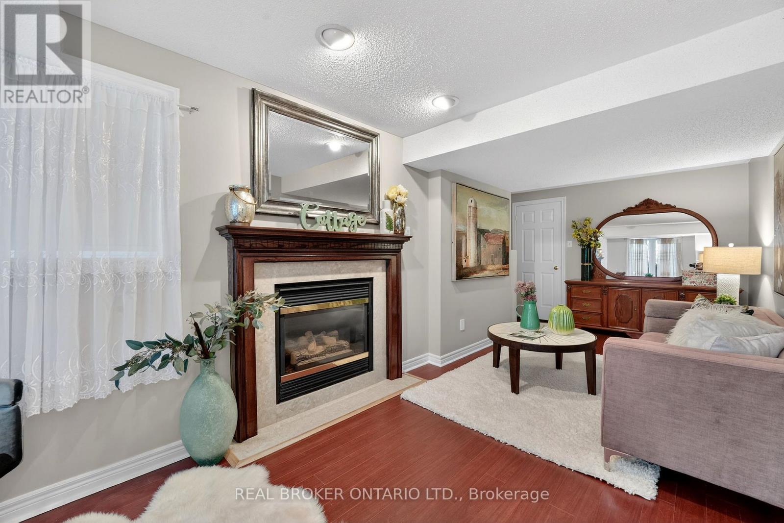 39 Pinebrook Circle, Caledon, Ontario  L7C 1C4 - Photo 33 - W12690984