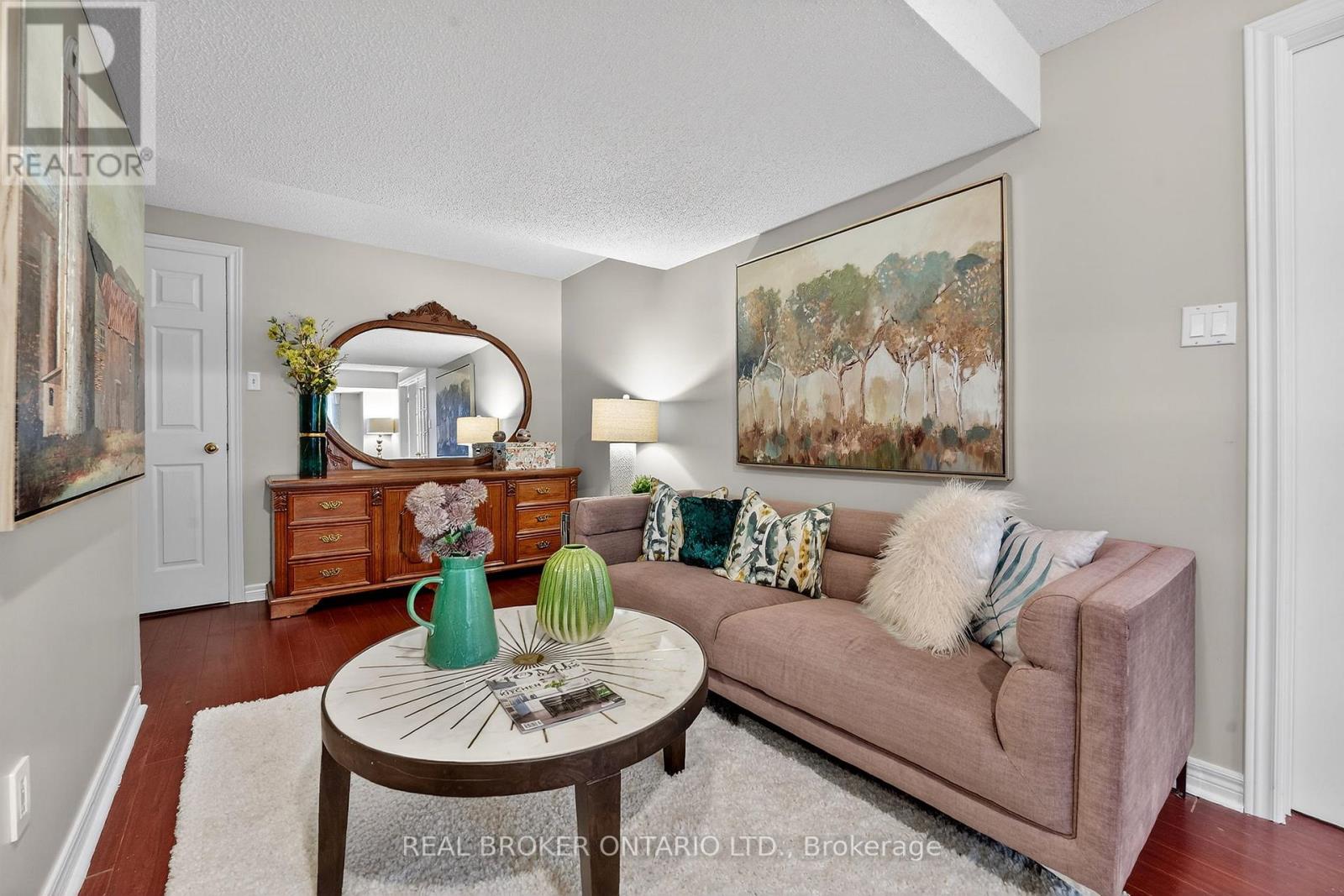 39 Pinebrook Circle, Caledon, Ontario  L7C 1C4 - Photo 35 - W12690984