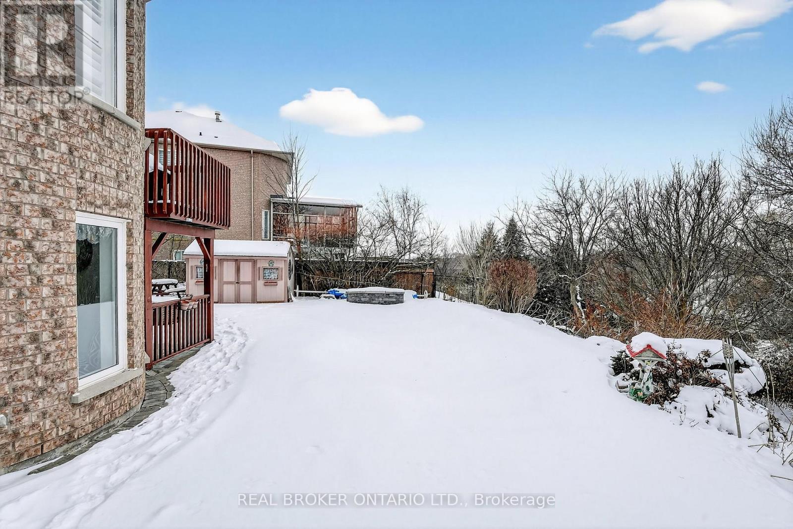 39 Pinebrook Circle, Caledon, Ontario  L7C 1C4 - Photo 40 - W12690984