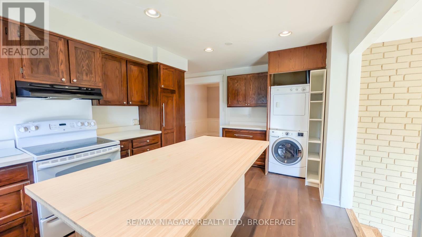 262 Alscot Crescent, Oakville, Ontario  L6J 4R4 - Photo 16 - W12662346