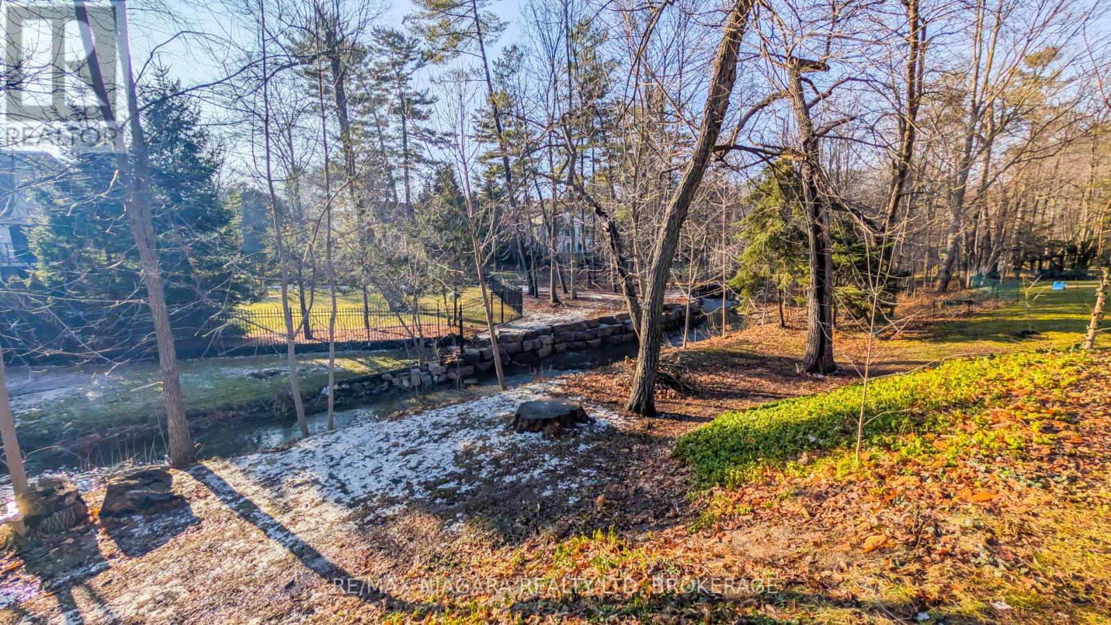 262 Alscot Crescent, Oakville, Ontario  L6J 4R4 - Photo 3 - W12662346