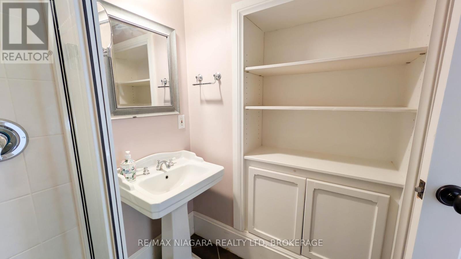 262 Alscot Crescent, Oakville, Ontario  L6J 4R4 - Photo 4 - W12662346