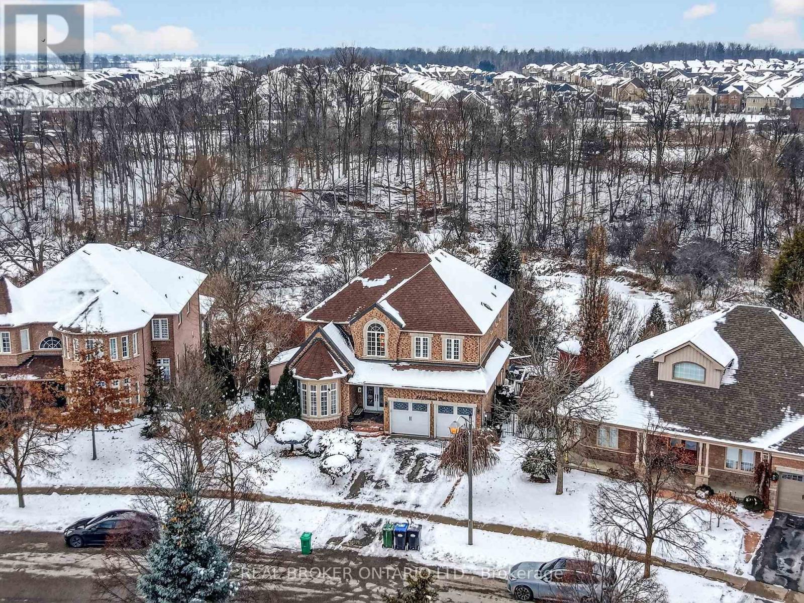 39 Pinebrook Circle, Caledon, Ontario  L7C 1C4 - Photo 42 - W12690984