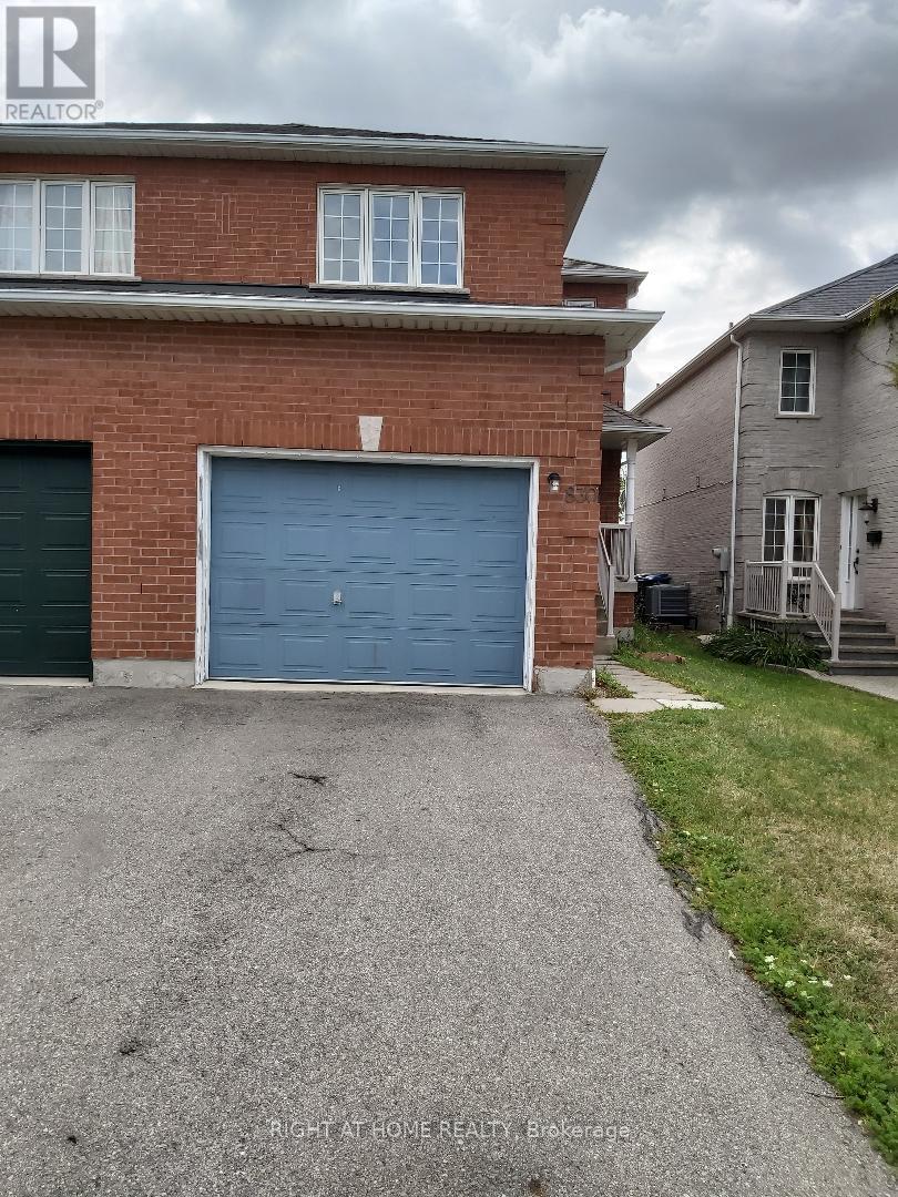 Upper And Main - 830 Avonshire Court, Mississauga, Ontario  L5V 2P2 - Photo 1 - W12565080