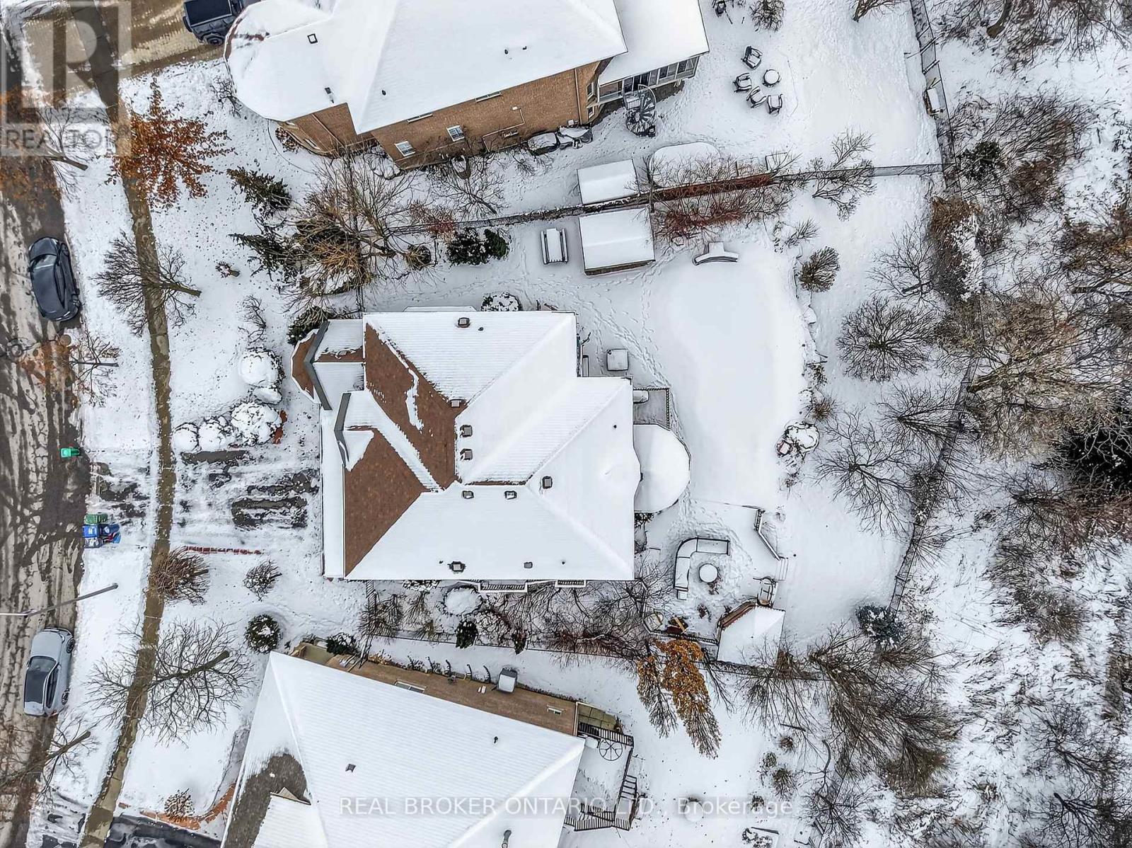 39 Pinebrook Circle, Caledon, Ontario  L7C 1C4 - Photo 43 - W12690984