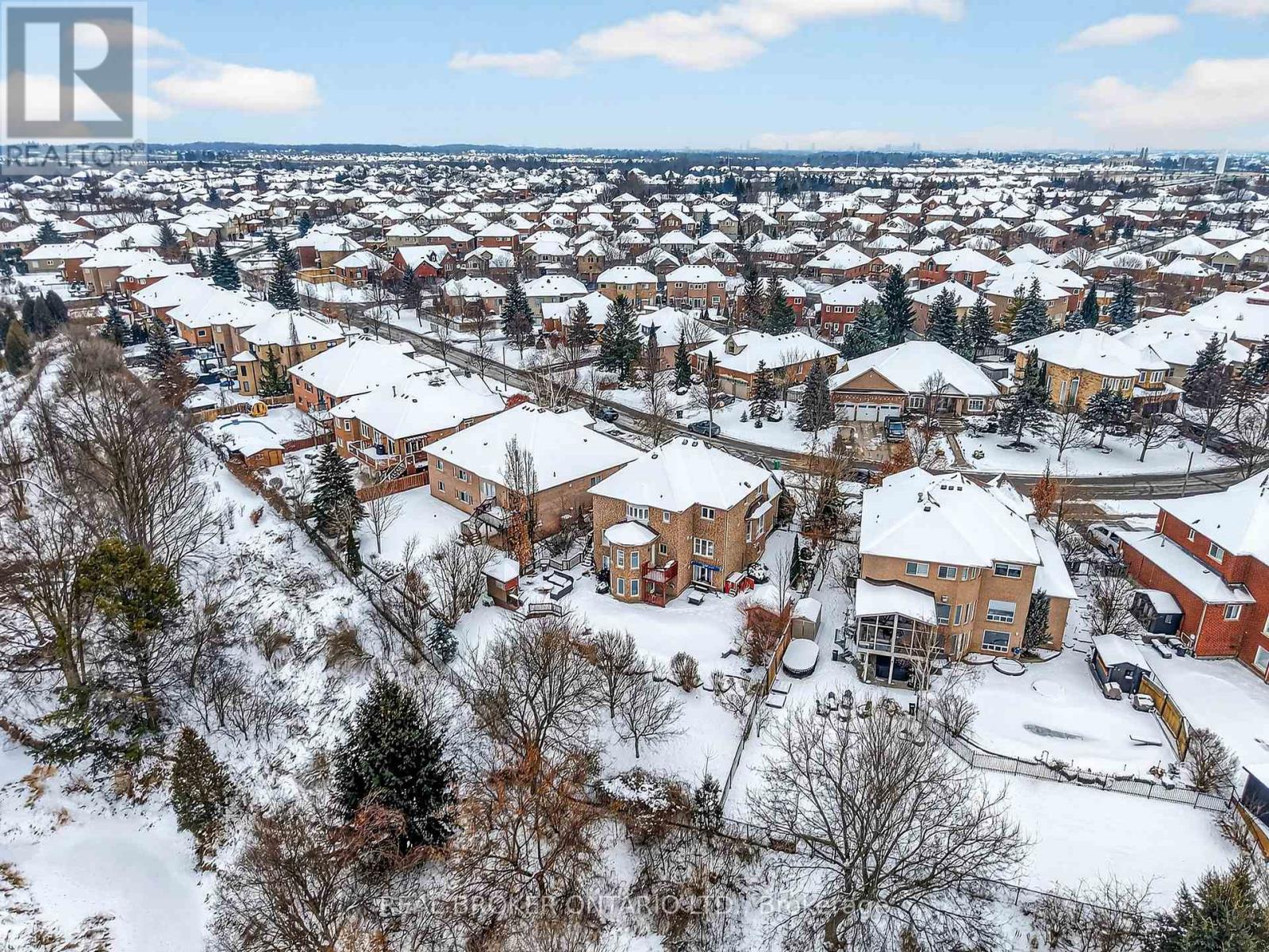 39 Pinebrook Circle, Caledon, Ontario  L7C 1C4 - Photo 44 - W12690984