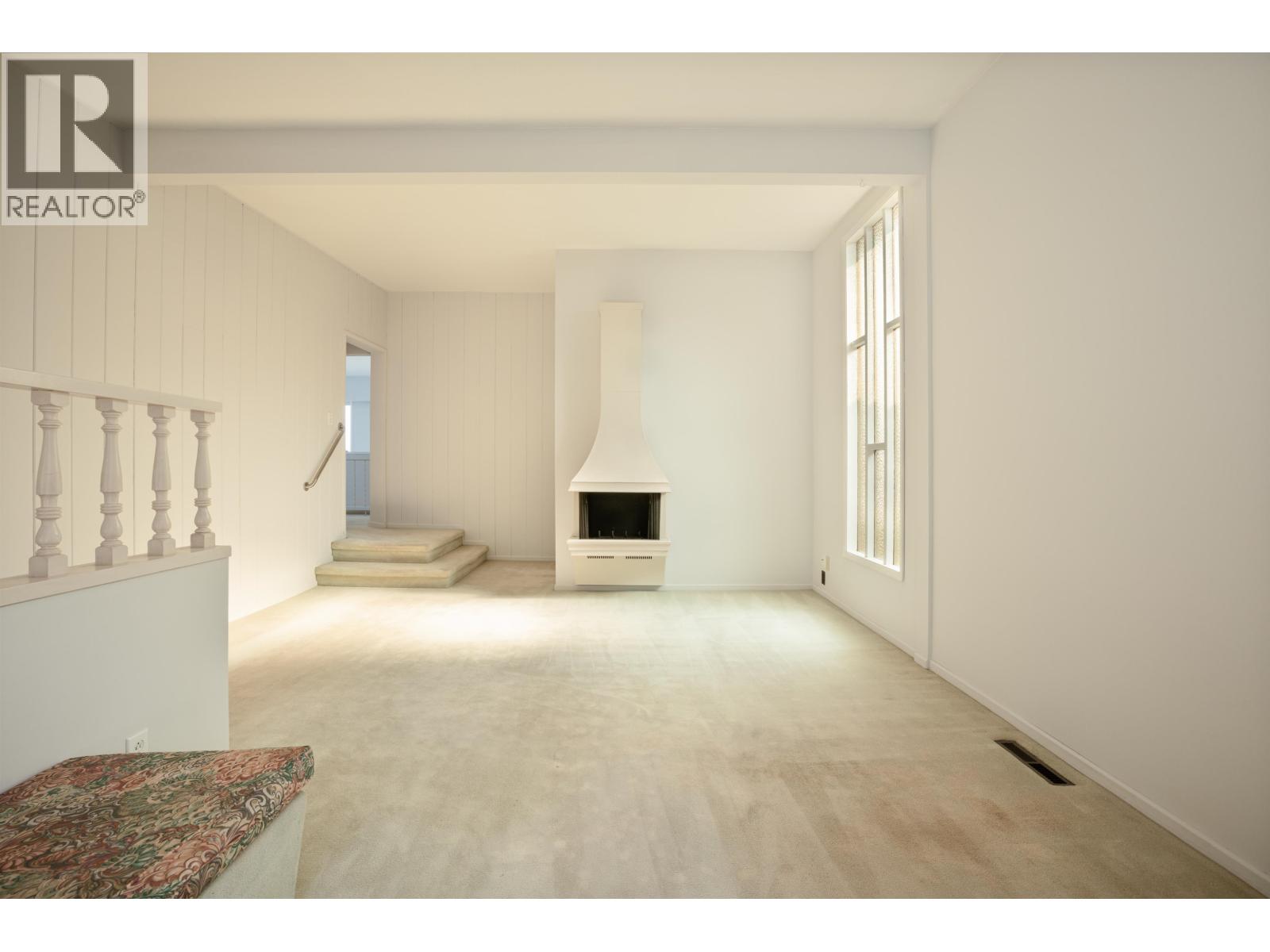 1063 Whitchurch Street, North Vancouver, British Columbia  V7L 2A8 - Photo 11 - R3078857