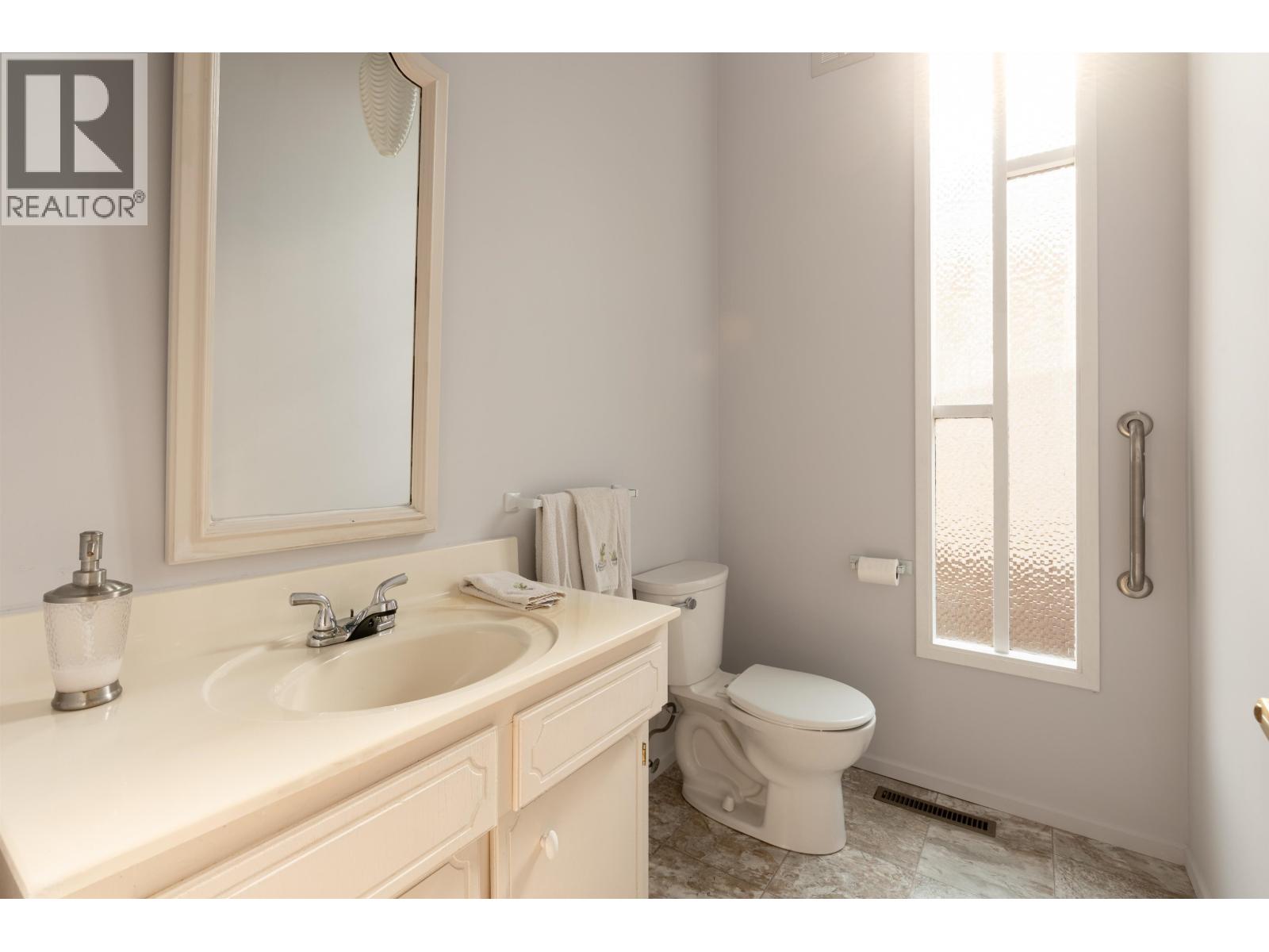 1063 Whitchurch Street, North Vancouver, British Columbia  V7L 2A8 - Photo 12 - R3078857