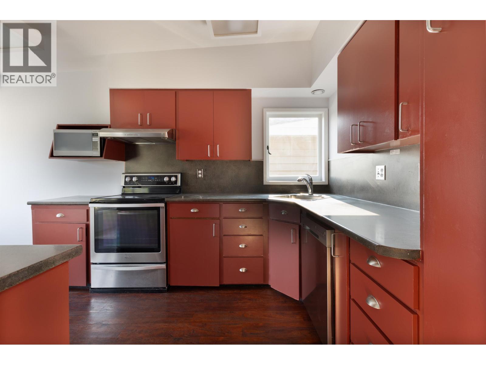 1063 Whitchurch Street, North Vancouver, British Columbia  V7L 2A8 - Photo 6 - R3078857