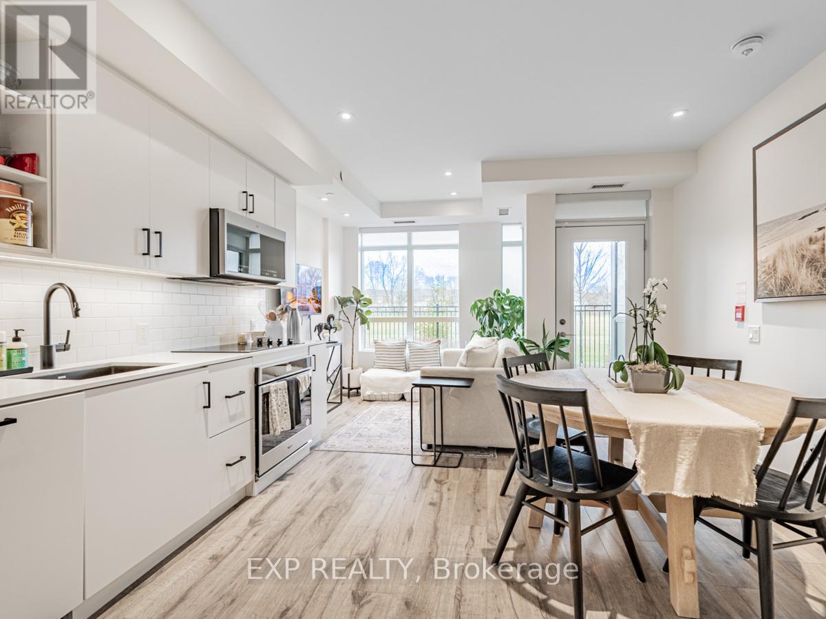 122 - 251 Manitoba Street, Toronto, Ontario  M8Y 4G9 - Photo 1 - W12676692