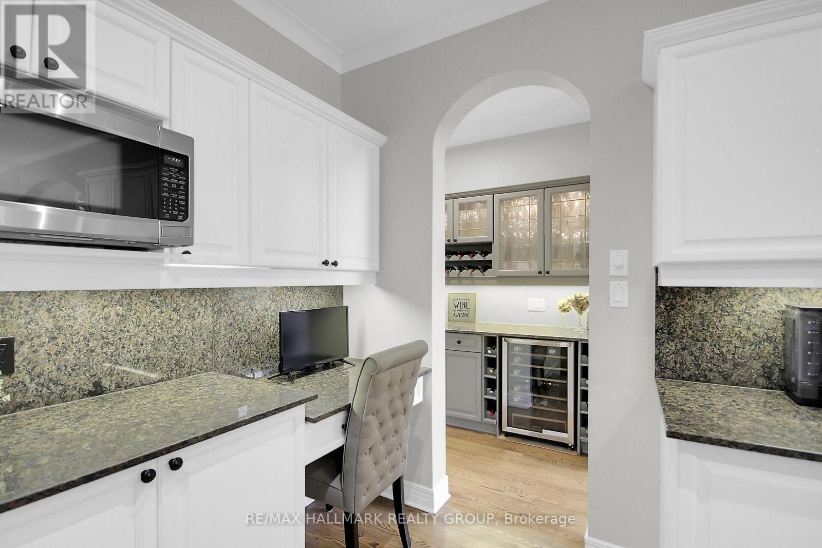 13 Beechgrove Gardens, Ottawa, Ontario  K2S 1W5 - Photo 22 - X12669256