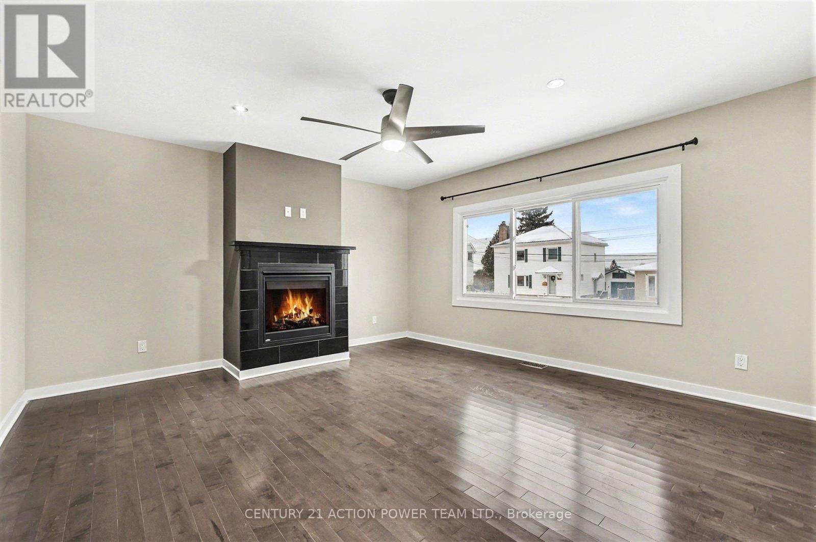 A - 1221 Kitchener Avenue, Ottawa, Ontario  K1V 6W4 - Photo 12 - X12691084