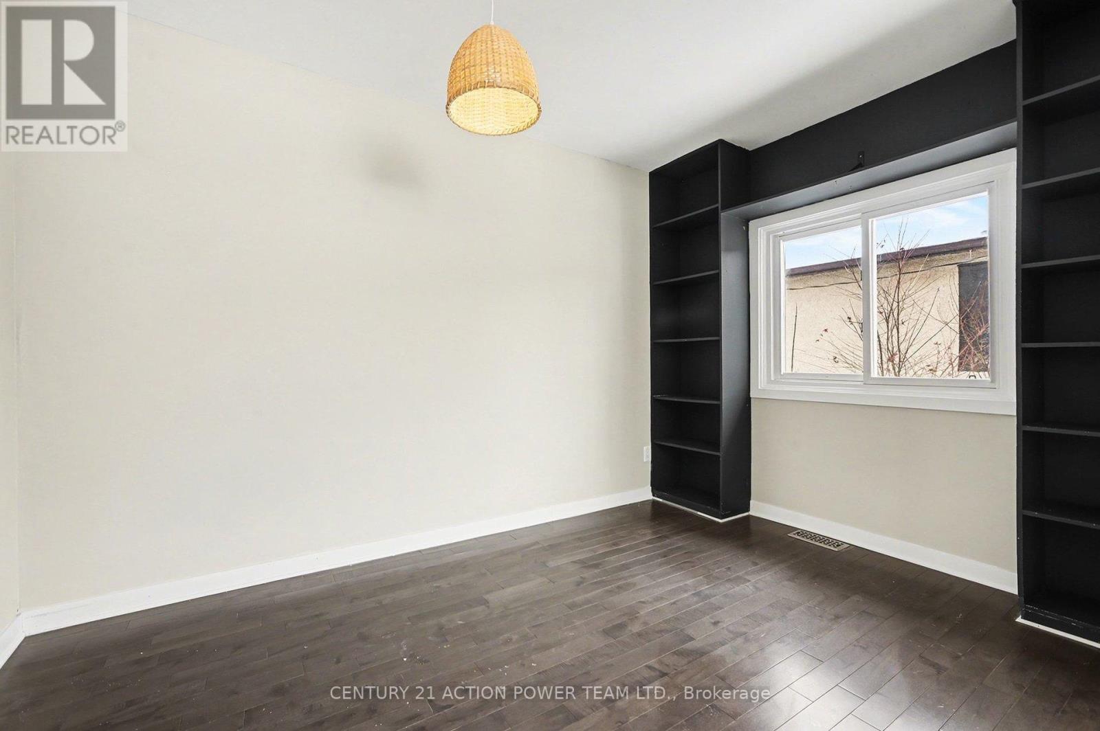 A - 1221 Kitchener Avenue, Ottawa, Ontario  K1V 6W4 - Photo 15 - X12691084