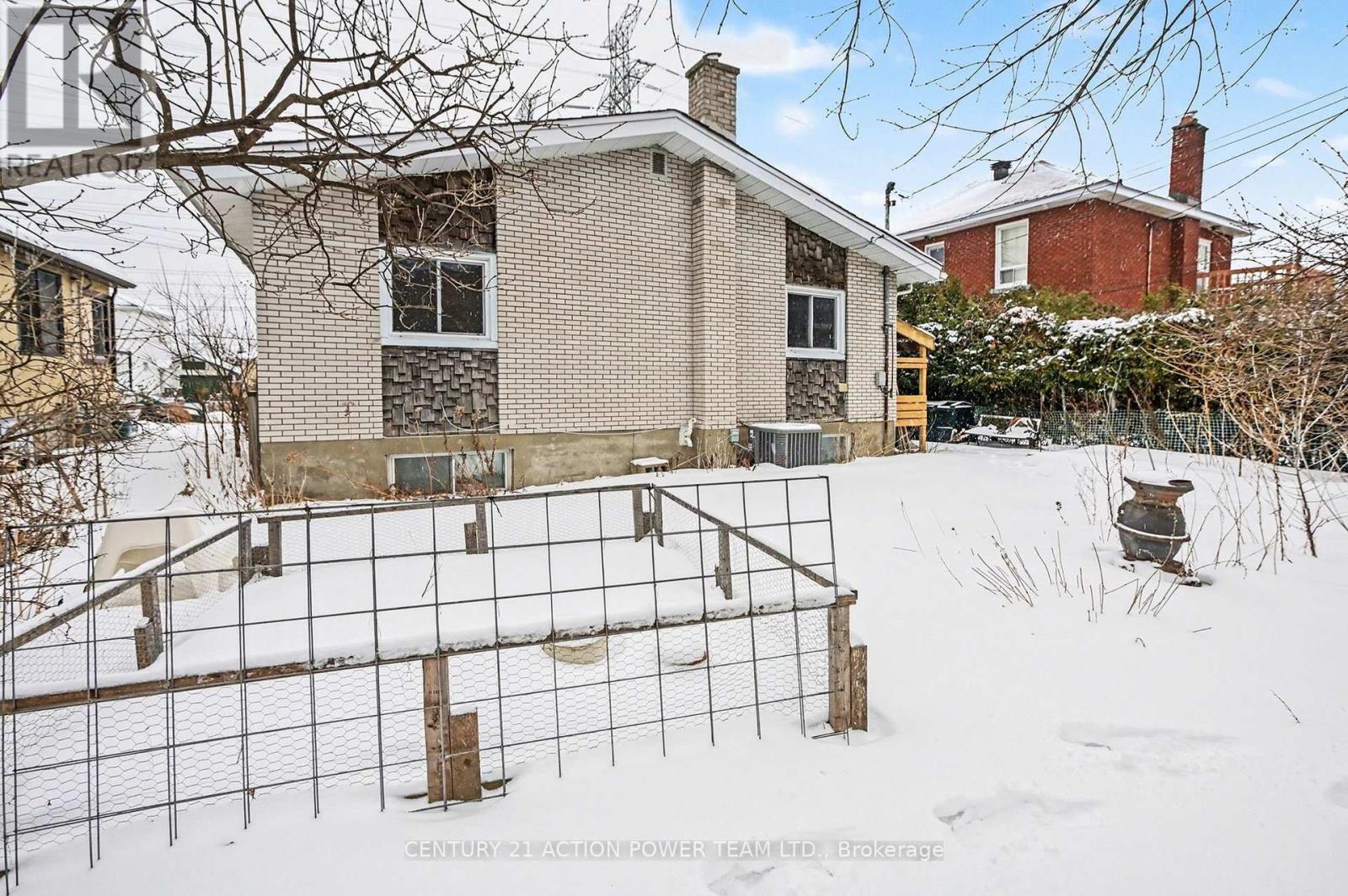 A - 1221 Kitchener Avenue, Ottawa, Ontario  K1V 6W4 - Photo 25 - X12691084