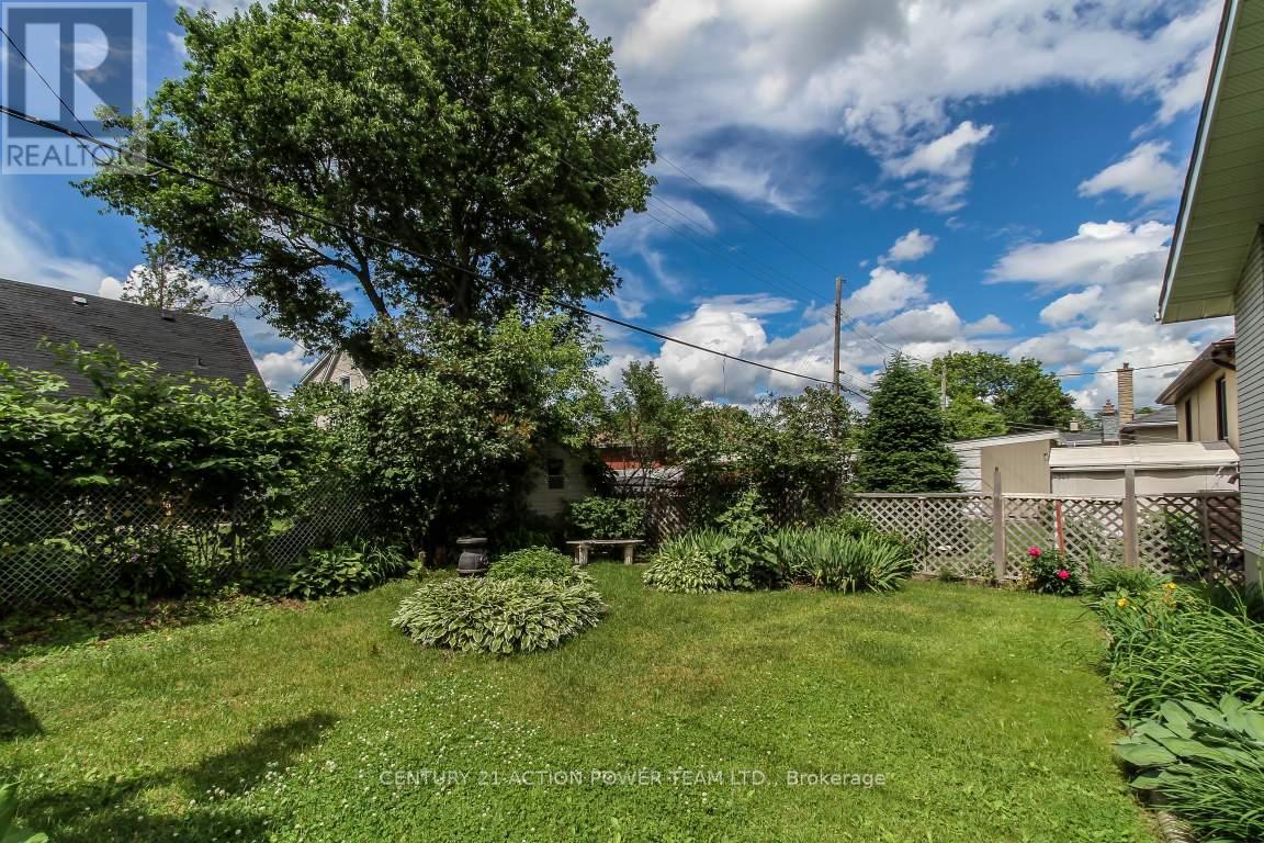 A - 1221 Kitchener Avenue, Ottawa, Ontario  K1V 6W4 - Photo 27 - X12691084