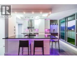 3004 438 SEYMOUR STREET, Vancouver, British Columbia