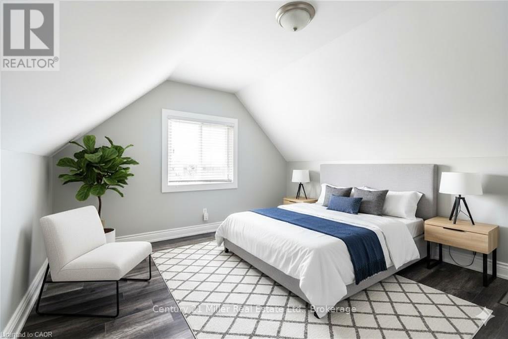 Upper - 39 Connaught Avenue N, Hamilton, Ontario  L8L 6Y6 - Photo 6 - X12681004