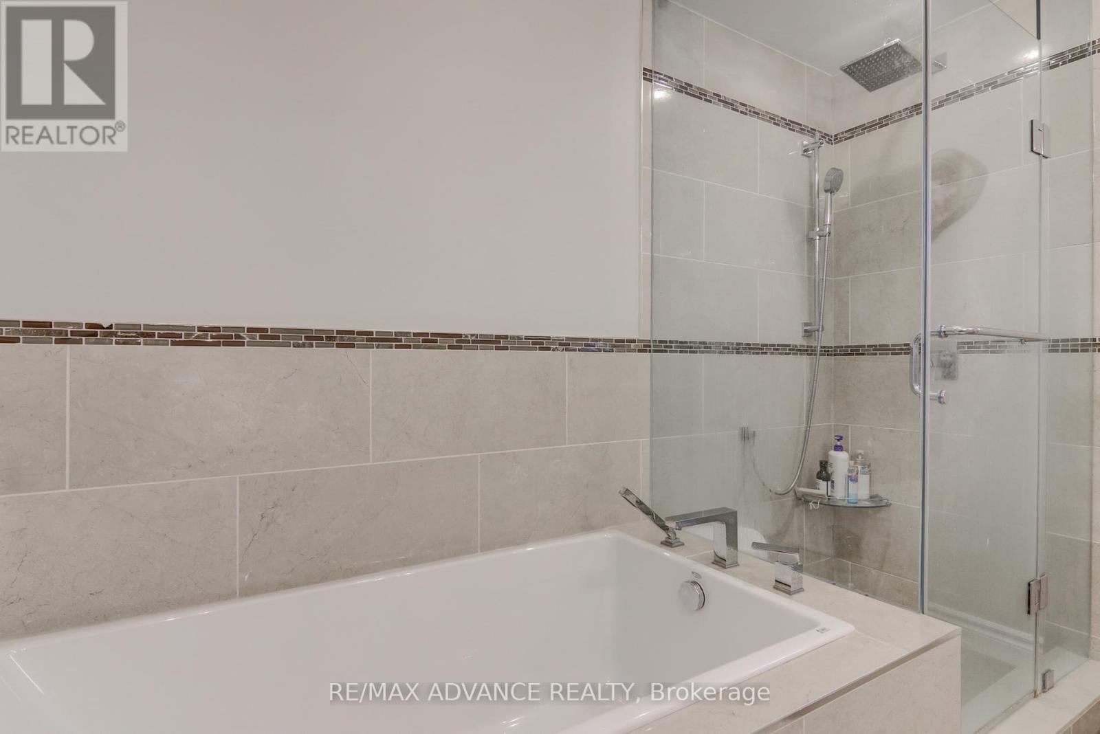 19 Abbeywood Trail, Toronto (Banbury-Don Mills), Ontario  M3B 3B4 - Photo 29 - C12691260