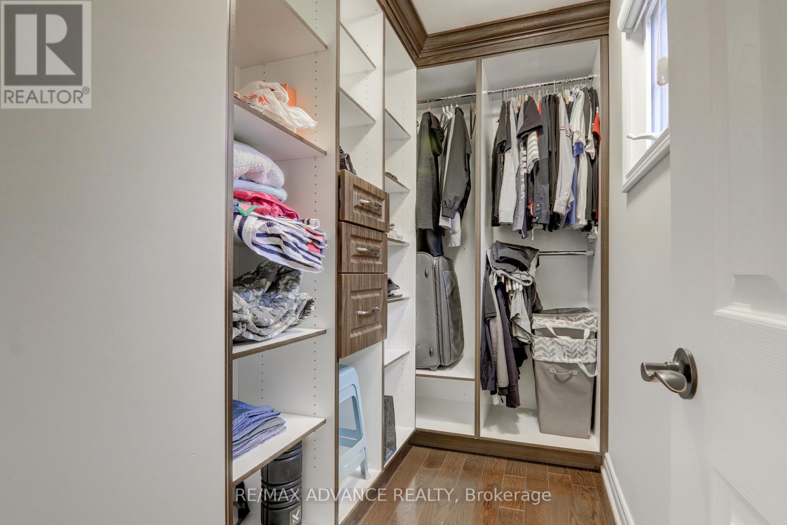 19 Abbeywood Trail, Toronto (Banbury-Don Mills), Ontario  M3B 3B4 - Photo 30 - C12691260