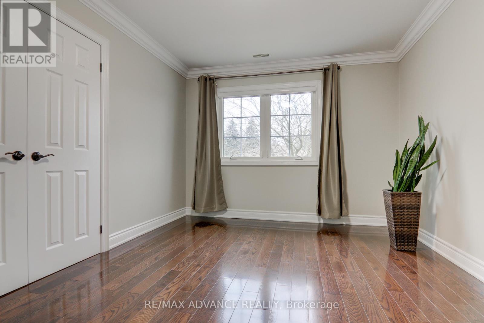 19 Abbeywood Trail, Toronto (Banbury-Don Mills), Ontario  M3B 3B4 - Photo 33 - C12691260