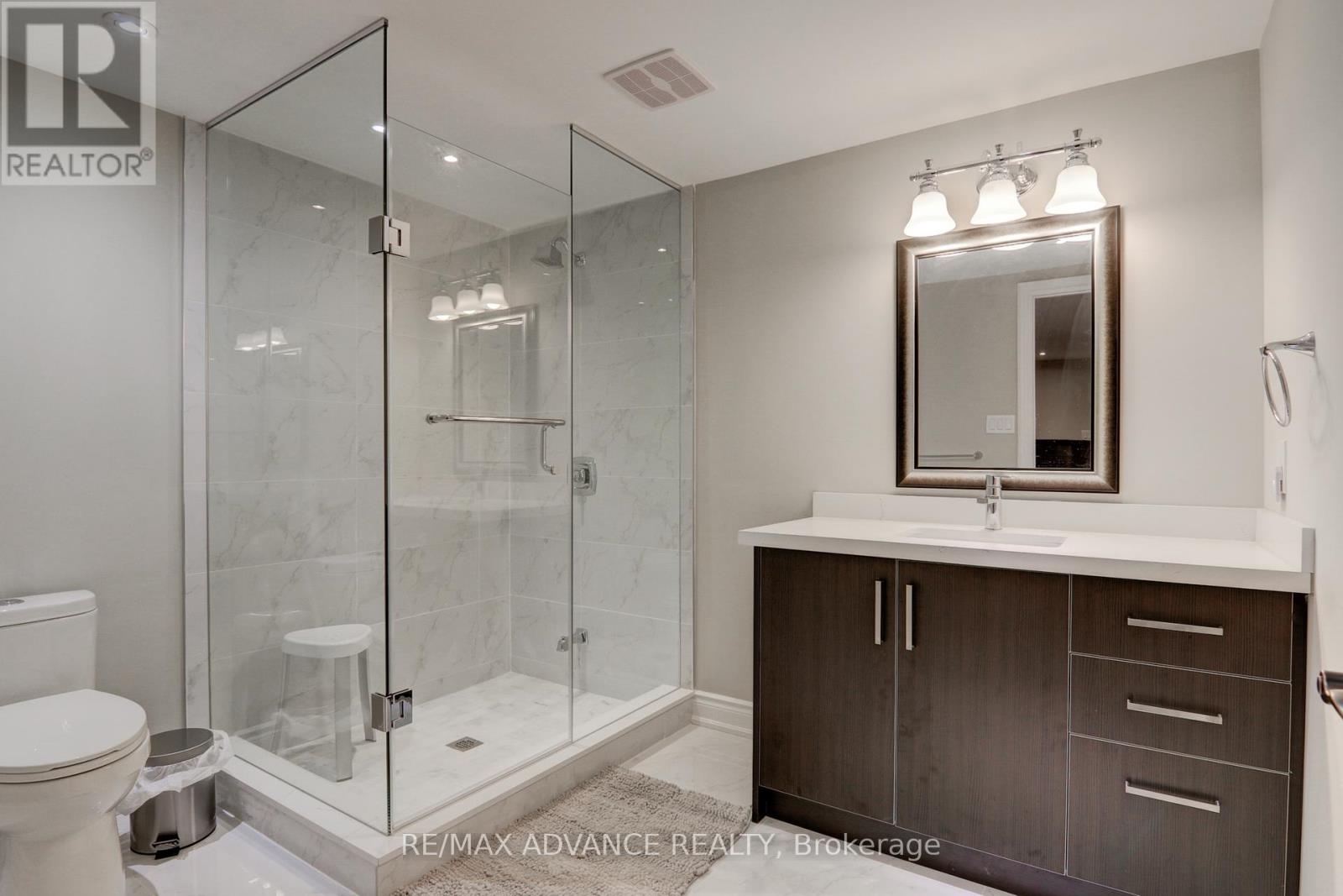 19 Abbeywood Trail, Toronto (Banbury-Don Mills), Ontario  M3B 3B4 - Photo 41 - C12691260