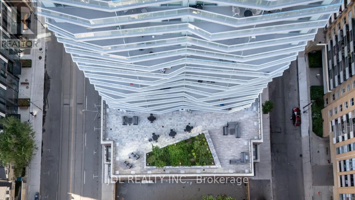 2105 - 100 Dalhousie Street, Toronto, Ontario  M5B 0C7 - Photo 4 - C12691324