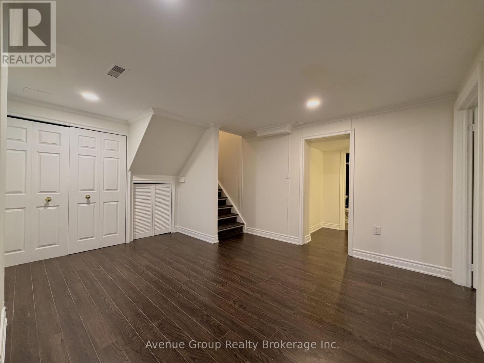 Lower - 190 Northwood Drive, Toronto, Ontario  M2M 2K4 - Photo 5 - C12691364