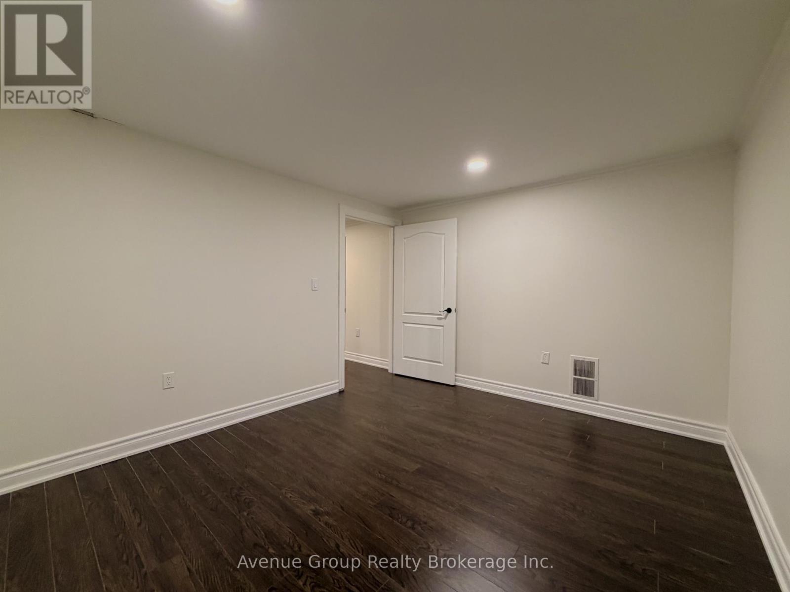 Lower - 190 Northwood Drive, Toronto, Ontario  M2M 2K4 - Photo 8 - C12691364