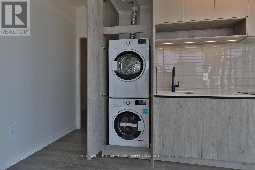 Ph04 - 181 Sterling Road, Toronto, Ontario  M6R 0B2 - Photo 25 - C12691386