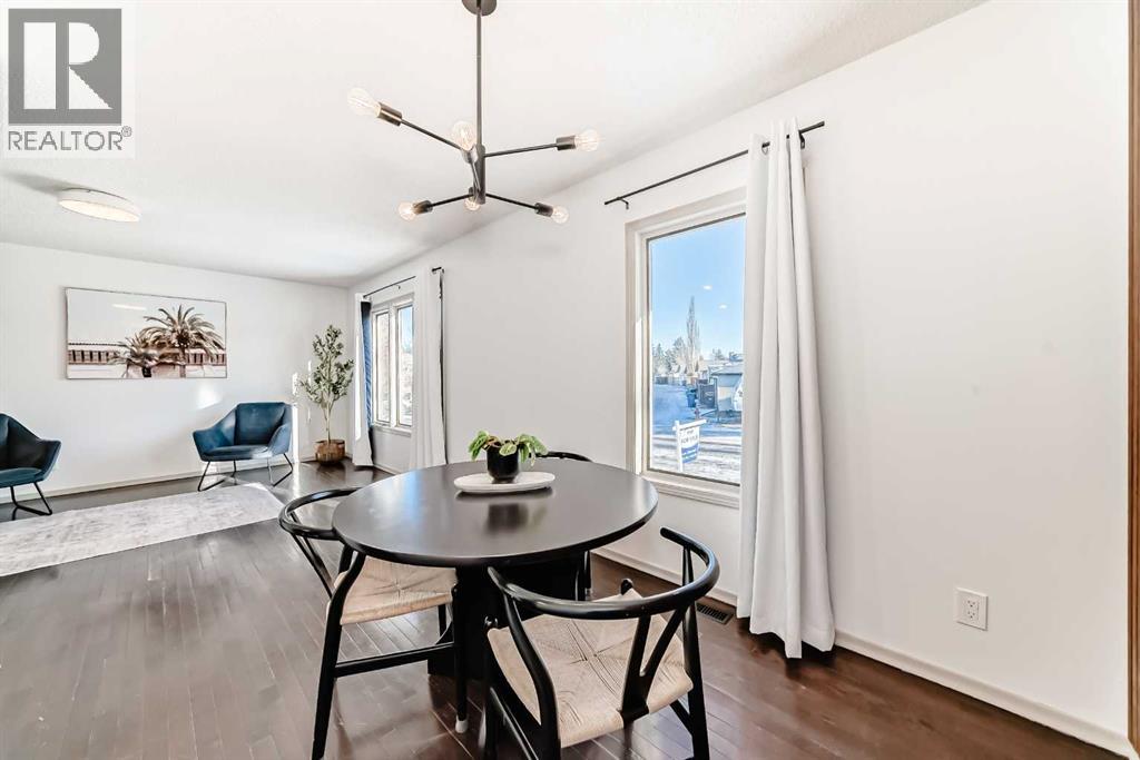 16 Bermondsey Crescent Nw, Calgary, Alberta  T3K 1W2 - Photo 13 - A2277848