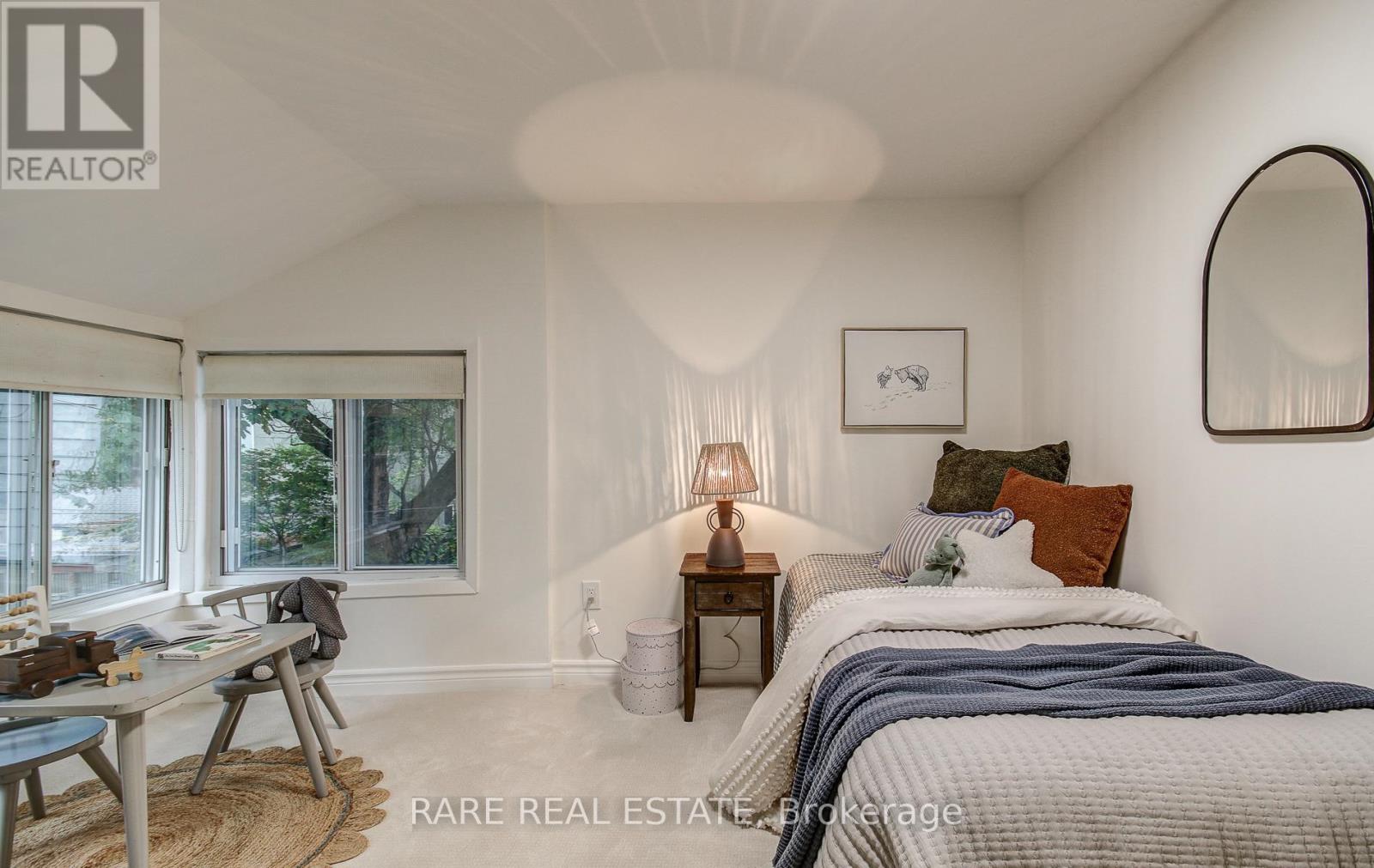 965 Logan Avenue, Toronto, Ontario  M4K 3E6 - Photo 16 - E12691262