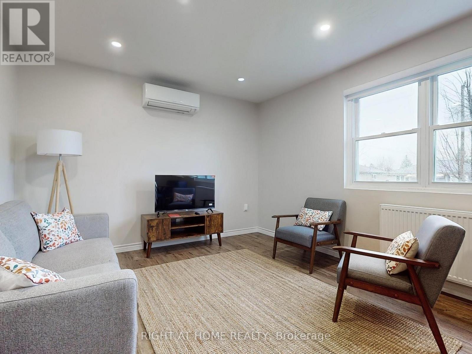 Upper - 606 Shakespeare Avenue N, Oshawa, Ontario  L1H 3H7 - Photo 10 - E12691390