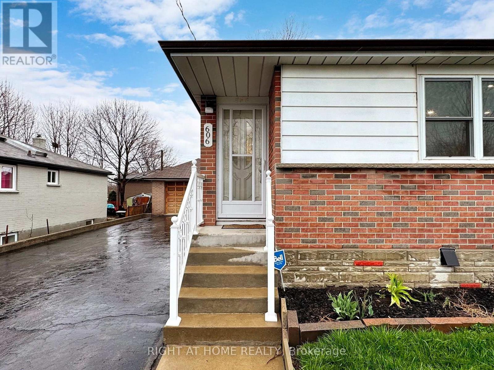 Upper - 606 Shakespeare Avenue N, Oshawa, Ontario  L1H 3H7 - Photo 6 - E12691390