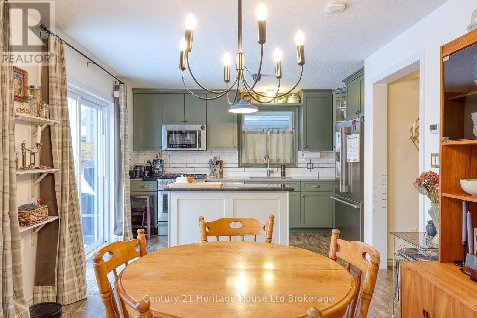 72 Pearl Street, Tillsonburg, Ontario  N4G 0A2 - Photo 11 - X12691354