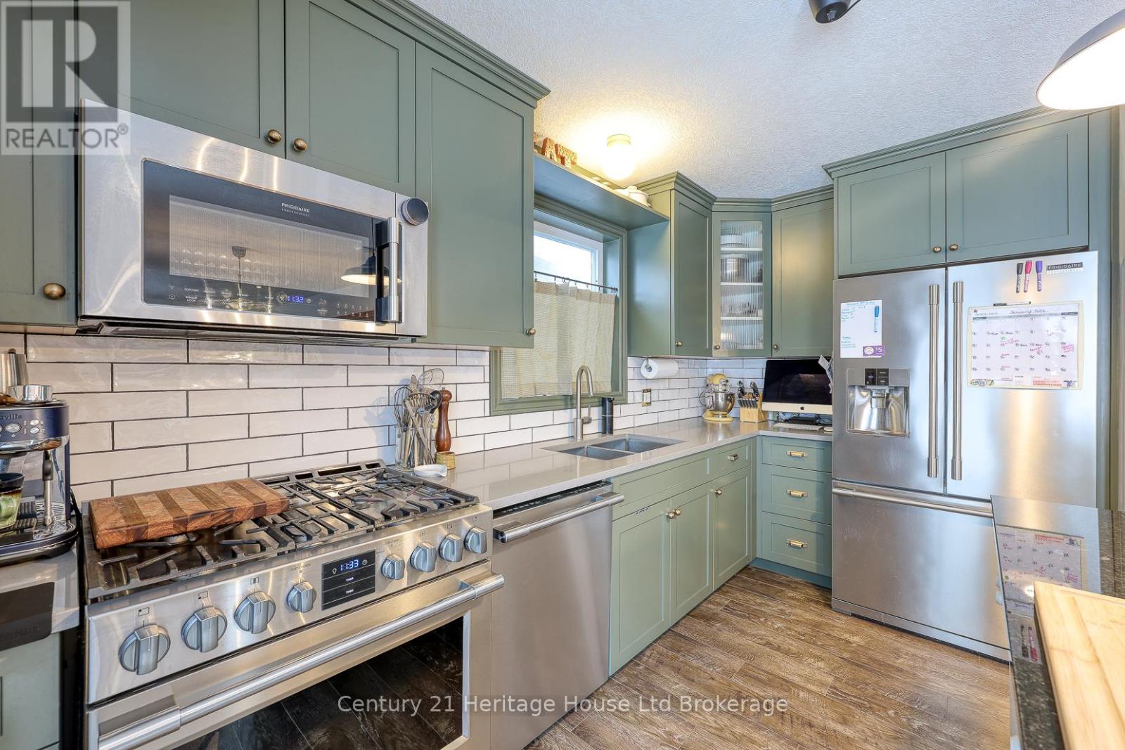 72 Pearl Street, Tillsonburg, Ontario  N4G 0A2 - Photo 6 - X12691354