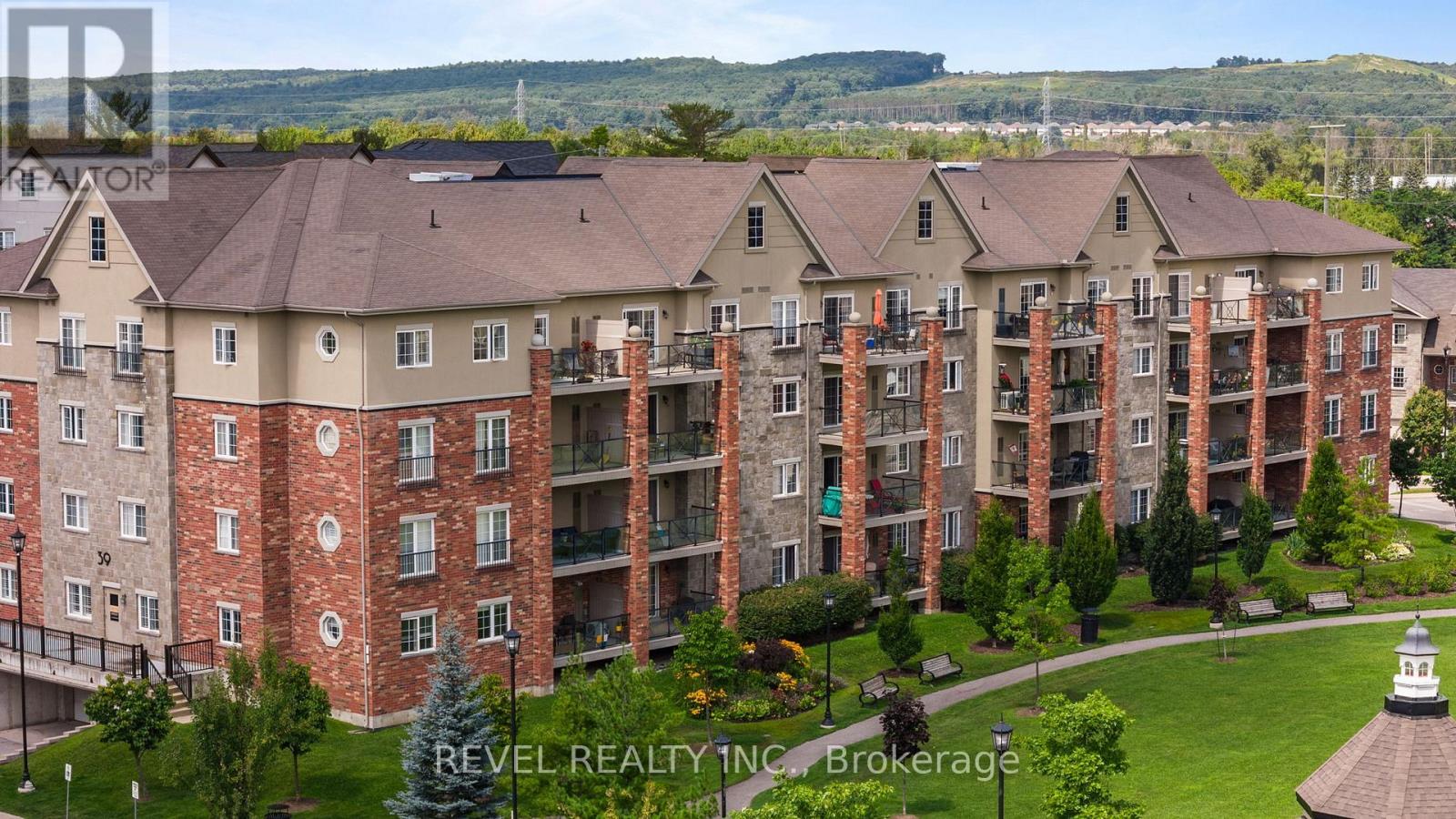 Barrie (Ardagh) Single Family for sale:  2 bedroom 1,000 sq.ft. (Listed 2026-03-19)