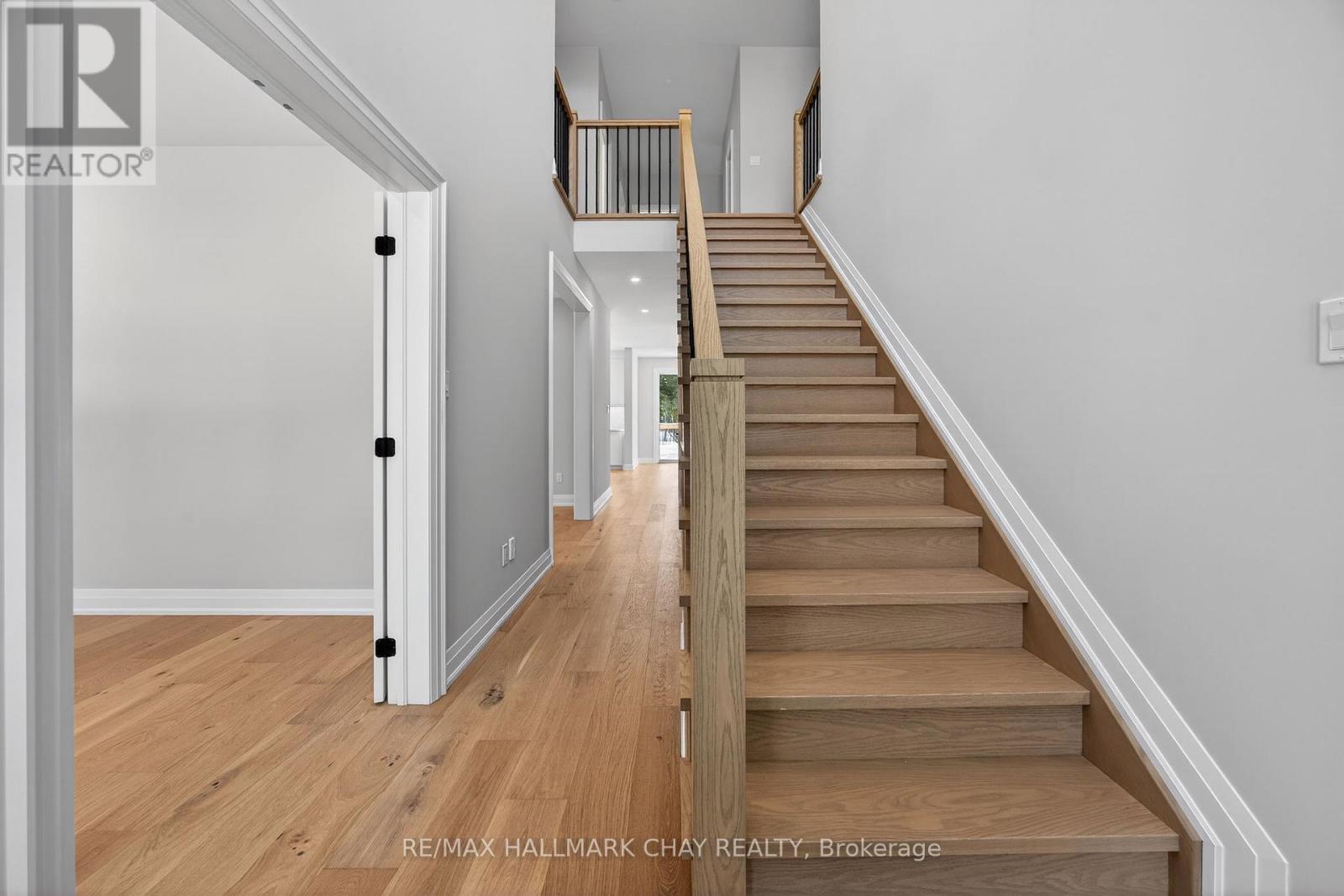 86 37th Street N, Wasaga Beach, Ontario  L9Z 2B5 - Photo 4 - S12691270