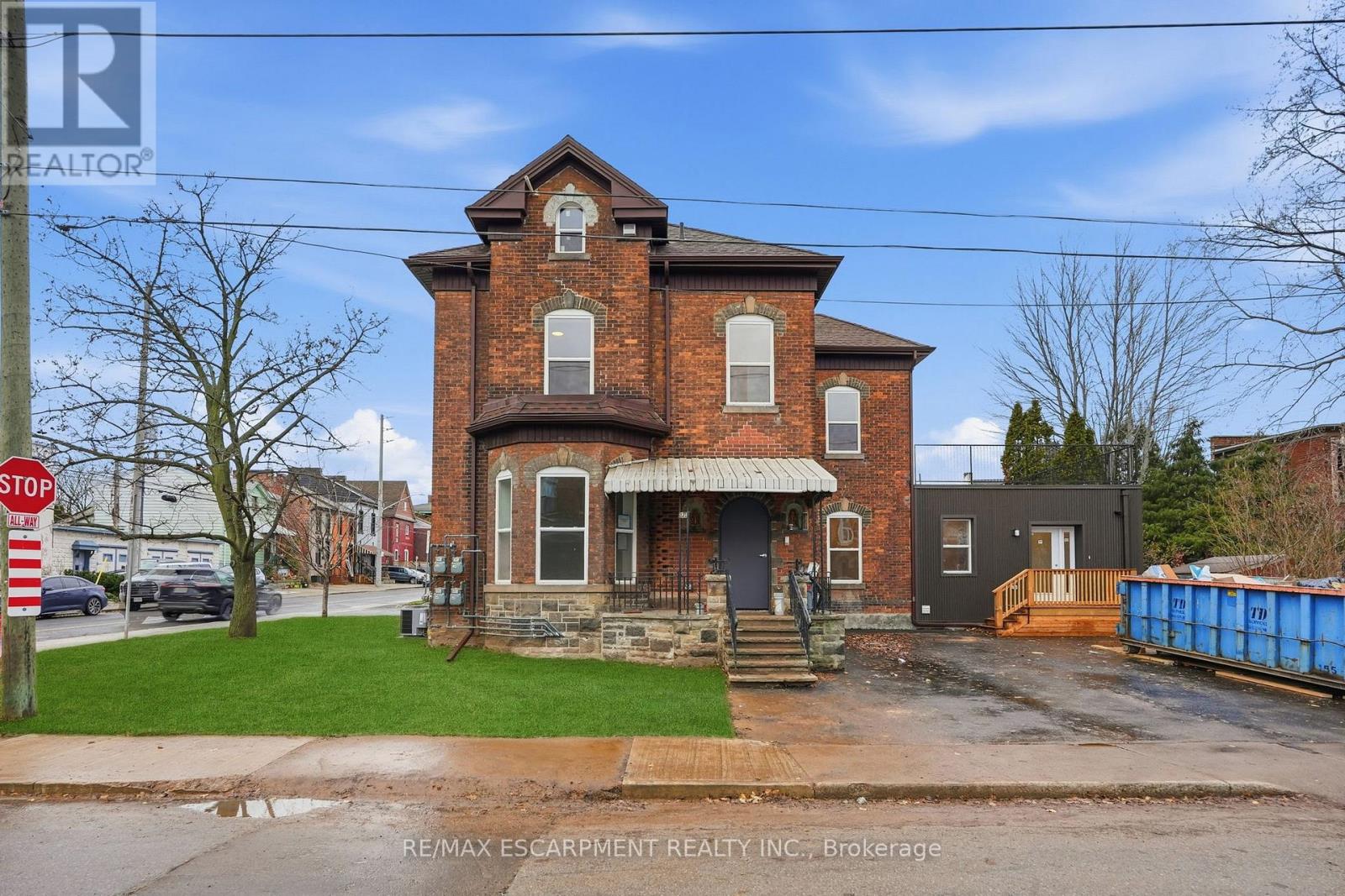 1 - 231 Park Street N, Hamilton (Central), Ontario  L8L 1L9 - Photo 2 - X12651822