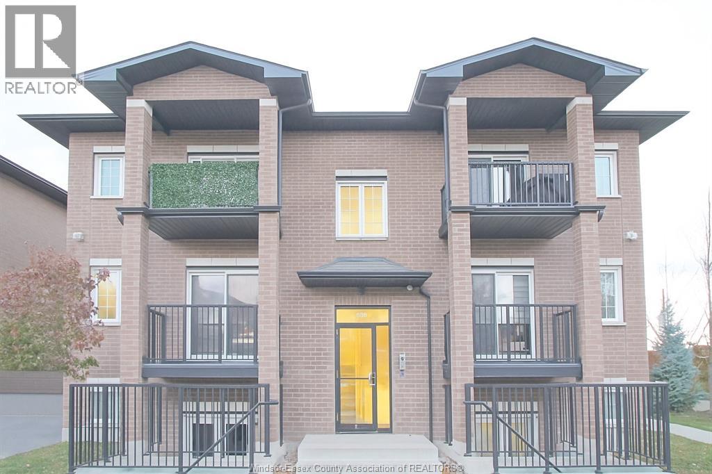 MLS# 26000954: 233 WATSON AVENUE Unit# 404, Windsor, Canada