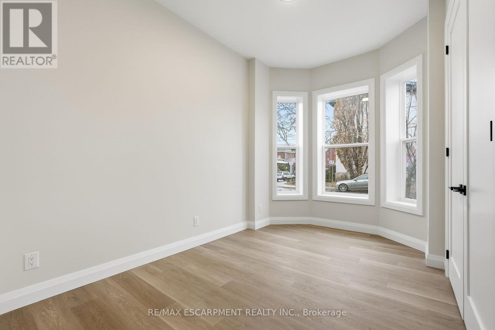 1 - 231 Park Street N, Hamilton (Central), Ontario  L8L 1L9 - Photo 14 - X12651822