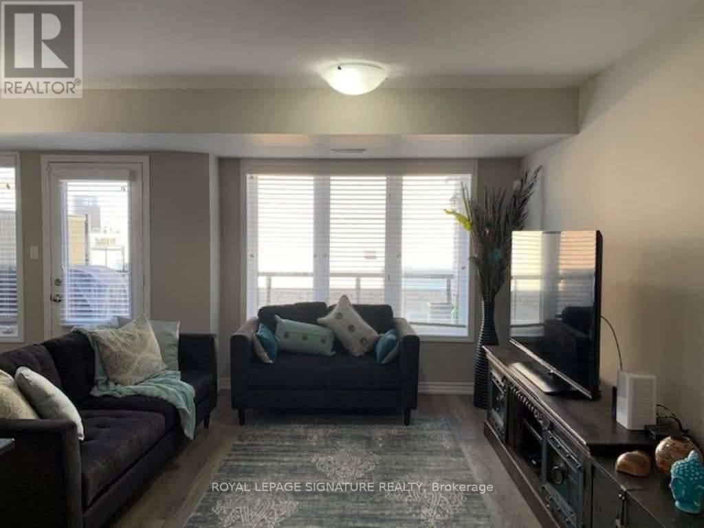 36 Daylily Lane, Kitchener, Ontario  N2R 0L7 - Photo 4 - X12687912