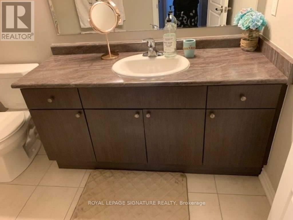 36 Daylily Lane, Kitchener, Ontario  N2R 0L7 - Photo 21 - X12687912