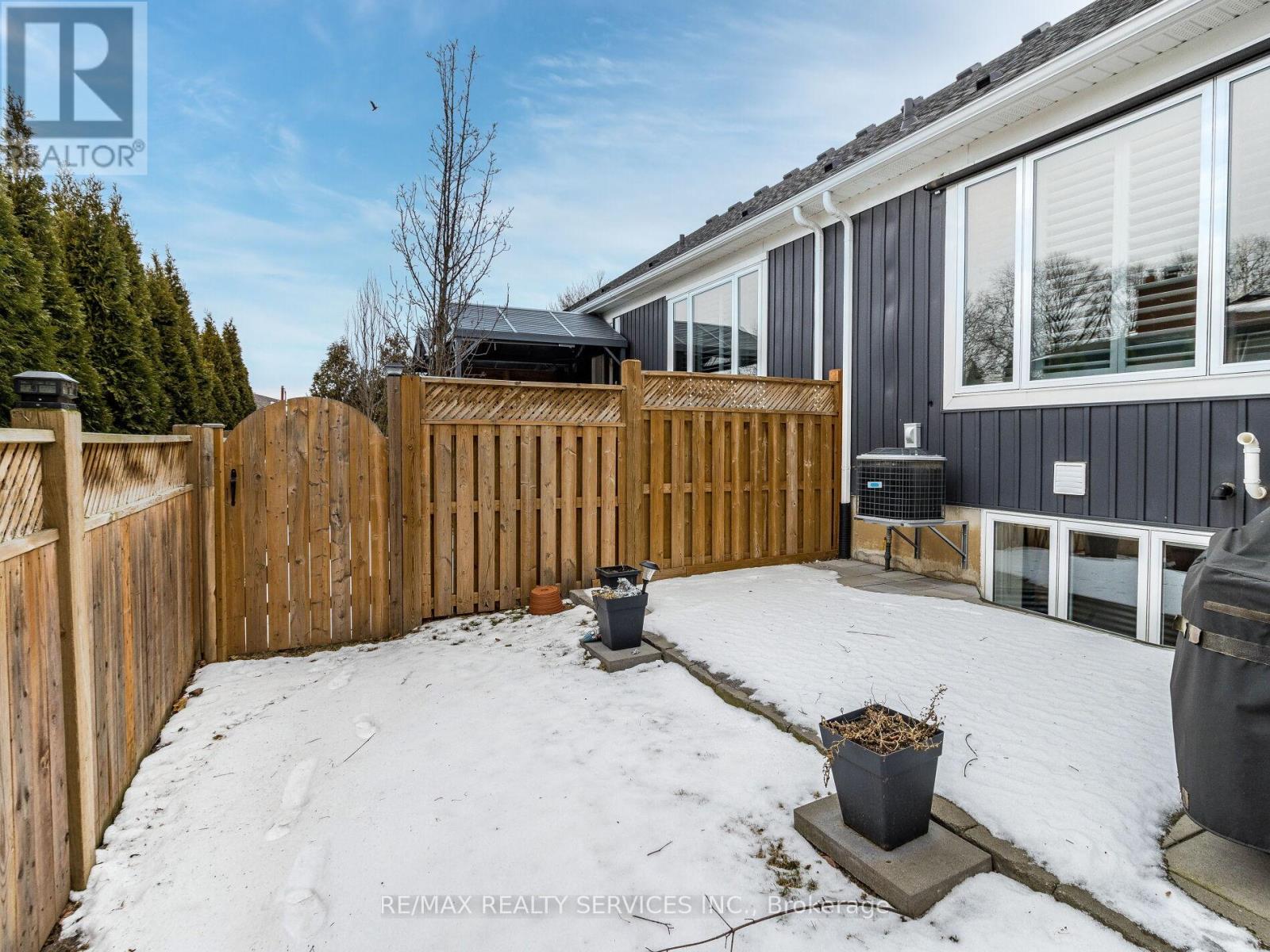 18 Princeton Common Street, St. Catharines, Ontario  L2N 0B7 - Photo 34 - X12689720