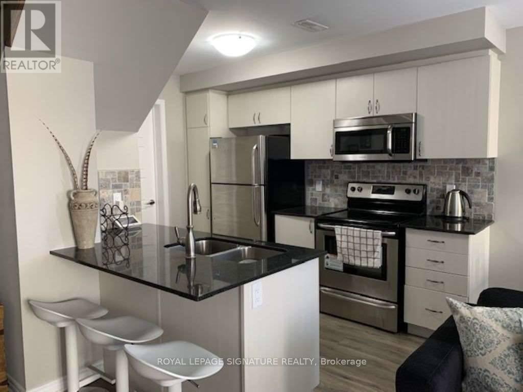 36 Daylily Lane, Kitchener, Ontario  N2R 0L7 - Photo 7 - X12687912