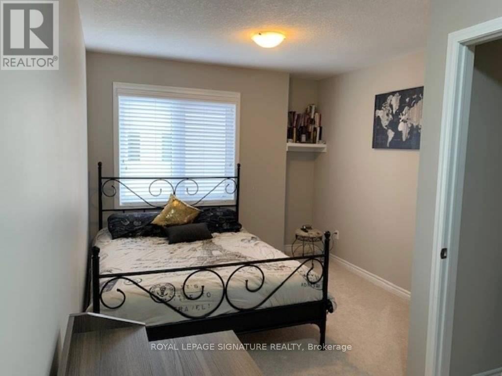 36 Daylily Lane, Kitchener, Ontario  N2R 0L7 - Photo 17 - X12687912