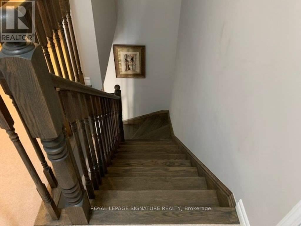 36 Daylily Lane, Kitchener, Ontario  N2R 0L7 - Photo 8 - X12687912